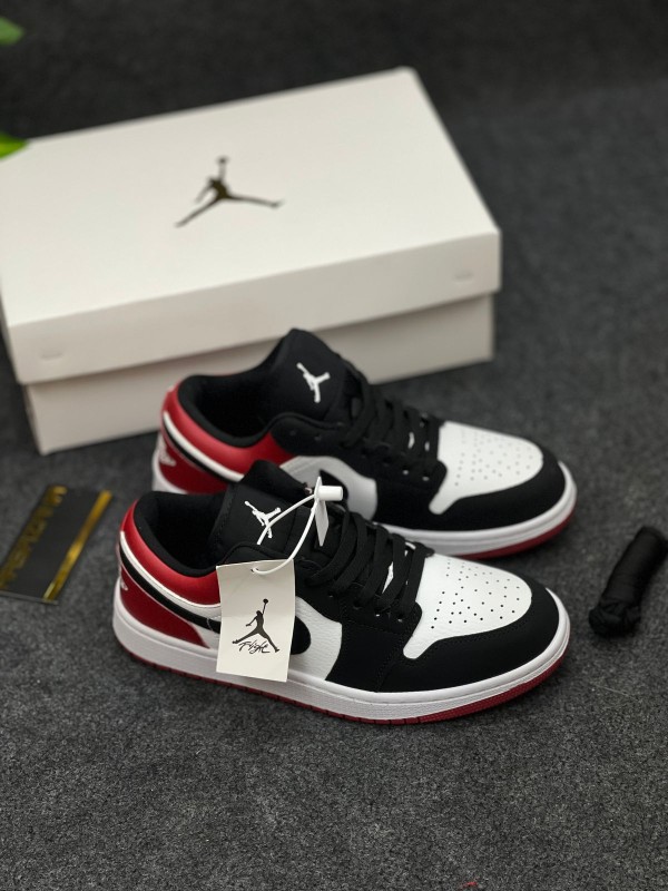 JORDAN 1 LOW BLACKTOE (oem)